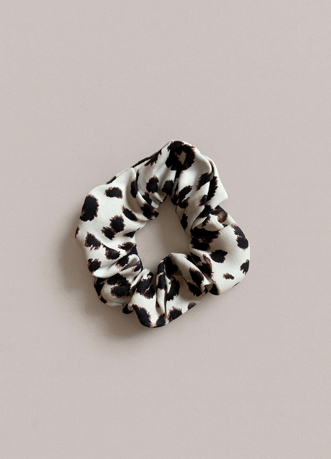 Scrunchie Leo Clay Shopverse