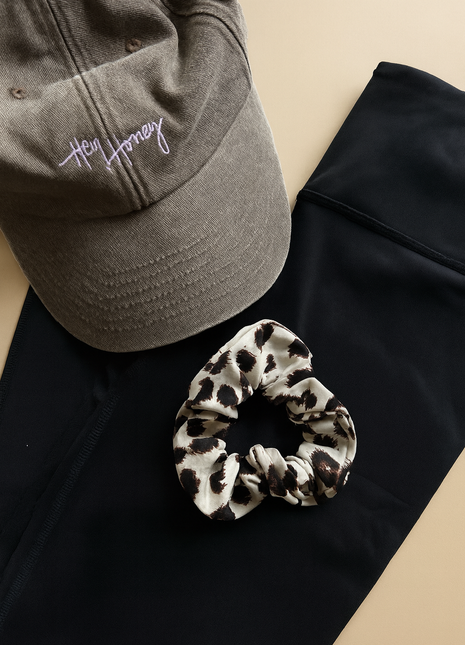 Scrunchie Leo Clay Shopverse