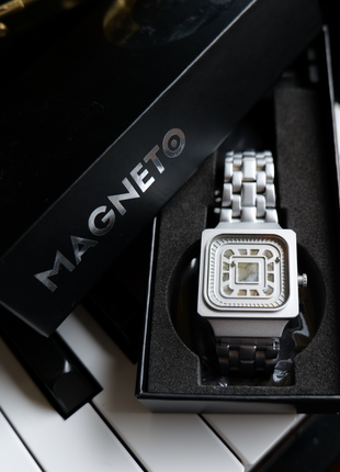 Square Resin Silver Shopverse