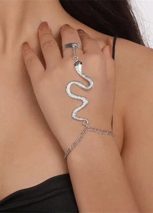 womens-exaggerated-vintage-ring-bracelet Junzi Factory Jewelry Store