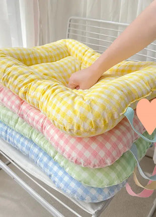 Cute Plaid Dog Cat Cushion  Chic Pet Mat Soft Reversible Washable Pad for Bed, Sofa Non-Slip Comfort Mat for Puppy Kitten Small Dropshipman
