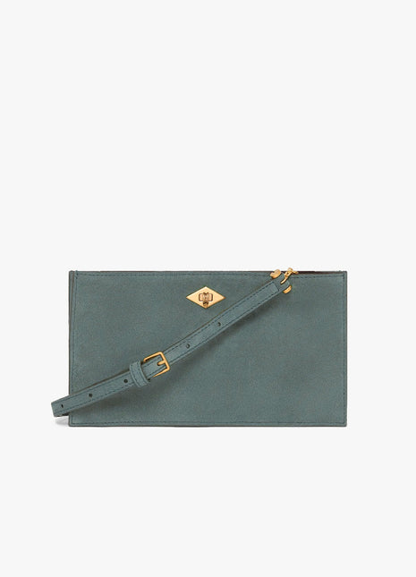 Clutch Ease in Gotland Shopverse